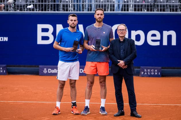 MUNICH, GERMANY - APRIL 19: Theo Arribage (FRA) Albano Olivetti (FRA) pose with the trophies during the trophy ceremony of the BMW Open by Bitpanda Doubles match between Jakob Schnaitter (GER) Mark Wallner (GER) vs Theo Arribage (FRA) Albano Olivetti (FRA) at MTTC Iphitos on April 19, 2026 in Munich, Germany. Bavaria Germany Copyright: xSteffiexWunderlx