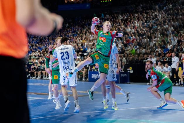 Cologne, 19 04 2026, Handball, Men, Lidl Final4, DHB Cup, Match for 3rd place, TBV Lemgo Lippe SC Magdeburg Magnus Saugstrup SC Magdeburg, 23 on goal throw Cologne Lanxess Arena NRW Germany