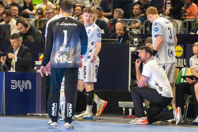 Constantin Moestl, Goalkeeper TBV Lemgo Lippe 1 , Florian Kehrmann, Head Coach, TBV Lemgo Lippe , TBV Lemgo Lippe SC Magdeburg, DHB Pokal Maenner, Herren, 6 Spieltag, Spiel um Platz 3, Daikin HBL, Lidl Final 4, 19 04 2026 Köln NRW Germany Copyright: xkolbert-press MartinxWdziecznyx