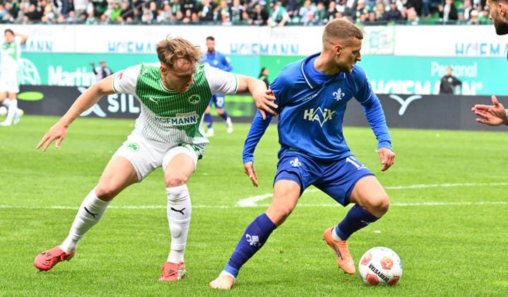 19 04 2026 Soccer Season 2025 2026 2 Soccer Bundesliga 30 Matchday SpVgg Greuther Fürth Kleeblatt SV Darmstadt 98 Lilien Sportfoto Zink xwoxzix DFL regulations prohibit any use of photographs as image sequences and or quasi video only for editorial use Jannik Dehm 23, SpVgg Greuther Fürth Fabian Nürnberger Nuernberger 15, SV Darmstadt 98 D98 SV98