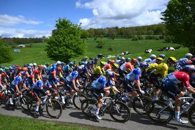 Amstel Gold Race 2026 Cycling Race VALKENBURG, THE NETHERLANDS - APRIL 19 : illustration picture peloton during the 60th edition of Amstel Gold Race an UCI World Tour 1.UWT one day cycling road race for Men Elite of 220 km with start in Maastricht and finish in Valkenburg on April 19, 2026 in Valkenburg, The Netherlands, 19 04 2026 ( Motordriver Kenny Verfaillie - Valkenburg The Netherlands  Copyright: xVincentxKalutx