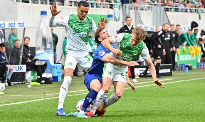 19 04 2026 Soccer Season 2025 2026 2 Soccer Bundesliga 30 Matchday SpVgg Greuther Fürth Kleeblatt SV Darmstadt 98 Lilien Sportfoto Zink xwoxzix DFL regulations prohibit any use of photographs as image sequences and or quasi video only for editorial use Killian Corredor 34, SV Darmstadt 98 D98 SV98 vs Maximilian Solomon Dietz 33, SpVgg Greuther Fürth Jannik Dehm 23, SpVgg Greuther Fürth , right