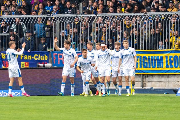 Germany Soccer, 2 Bundesliga, Matchday 30 2025 26, Eintracht Braunschweig Hertha BSC on 19 04 in Braunschweig, Eintracht Stadion Goal Penalty kept Ron Thorben Hoffmann Eintracht Braunschweig 1 Follow-up to 0 1 Fabian Reese Hertha BSC 11 Jubel Freude Emotionen Torjubel Copyright: xSvenxHeidmannx