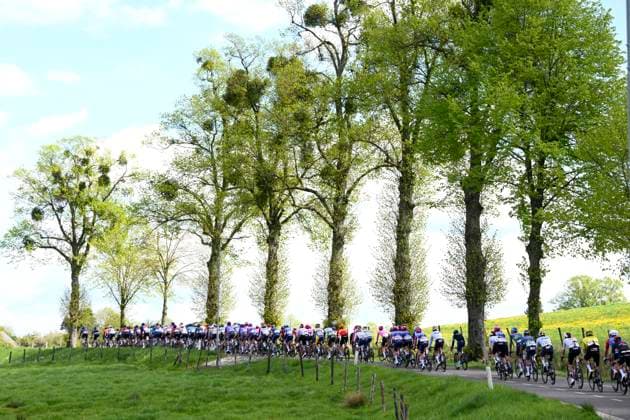 Amstel Gold Race 2026 Cycling Race VALKENBURG, THE NETHERLANDS - APRIL 19 : illustration picture peloton during the 60th edition of Amstel Gold Race an UCI World Tour 1.UWT one day cycling road race for Men Elite of 220 km with start in Maastricht and finish in Valkenburg on April 19, 2026 in Valkenburg, The Netherlands, 19 04 2026 ( Motordriver Kenny Verfaillie - Valkenburg The Netherlands  Copyright: xVincentxKalutx