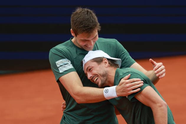 Jakob Schnaitter upturned cap , Mark Wallner cheers after the victory, jubilation, joy, emotion, Men doubles, Men s Doubles, Final, Final Tennis BMW Open 2026 ATP 500 MTTC Iphitos Munich Bavaria Germany April 19, 2026 Copyright: xJuergenxHasenkopfx