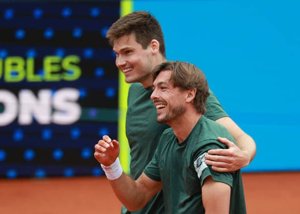 Jakob Schnaitter upturned cap , Mark Wallner cheering after the victory, cheering, joy, emotion, Men doubles, Men s Doubles, Final, Final Tennis BMW Open 2026 ATP 500 MTTC Iphitos Munich Bavaria Germany April 19, 2026 Copyright: xJuergenxHasenkopfx