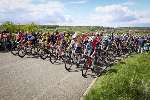 VIJLEN - The men s peloton in action on the Camerig during the 2026 Amstel Gold Race in Vijlen. VINCENT JANNINK ANP xVIxANPxSportx xxANPxIVx 556199077 originalFilename: 556199077.jpg