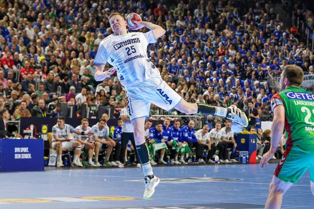 19 04 2026, xsscx, Handball, DHB Pokal Lidl Final4, Match for 3rd place, TBV Lemgo Lippe SC Magdeburg, Season 2025 2026 Men, Lanxess Arena, Cologne Niels Versteijnen TBV Lemgo Lippe 25 at the throw Photo xSandraxScherningxPressefotoKochx North Rhine-Westphalia Germany