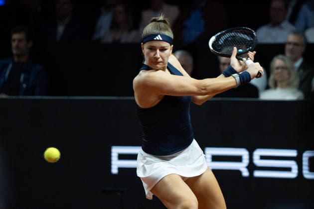 Karolina Muchova CZE in the picture on the ball, GER, Elena Rybakina vs Karolina Muchova, Tennis, ATP Tournament, WTA 500, Porsche Tennis Grand Prix, Final, 19 04 2026, GER, Elena Rybakina vs Karolina Muchova, Tennis, ATP Tournament, WTA 500, Porsche Tennis Grand Prix, Final, 19 04 2026, Stuttgart Copyright: xEibner-Pressefoto EdwardxCheungx EP_ECG
