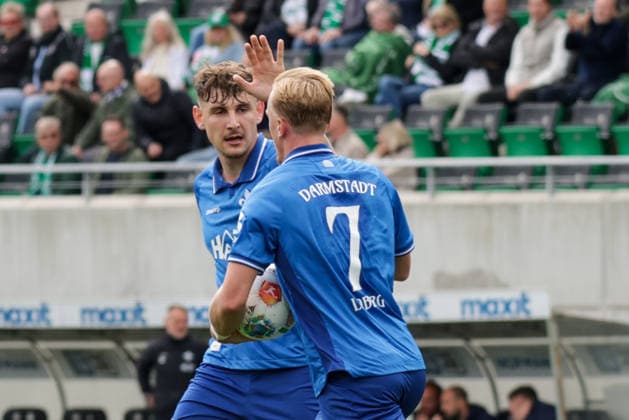 19 04 2026, xgrfx, Soccer 2 Bundesliga, SpVgg Greuther Fuerth SV Darmstadt 98 v l Tor, Isac Lidberg SV Darmstadt DFL DFB REGULATIONS PROHIBIT ANY USE OF PHOTOGRAPHS as IMAGE SEQUENCES and or QUASI VIDEO Fuerth
