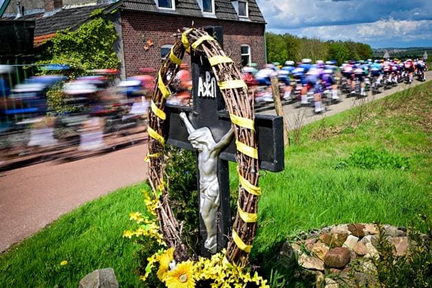 The pack of riders pictured in action during the men elite Amstel Gold Race one day cycling race, 257,4 km from Maastricht to Valkenburg, The Netherlands, Sunday 19 April 2026. DIRKxWAEM  x171324340x