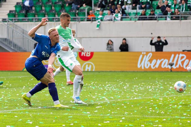 19 04 2026, xgrfx, Soccer 2 Bundesliga, SpVgg Greuther Fuerth SV Darmstadt 98 v l Tor, Isac Lidberg SV Darmstadt DFL DFB REGULATIONS PROHIBIT ANY USE OF PHOTOGRAPHS as IMAGE SEQUENCES and or QUASI VIDEO Fuerth