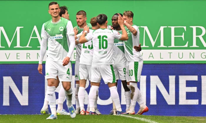 19 04 2026 Soccer Season 2025 2026 2 Soccer Bundesliga 30 Matchday SpVgg Greuther Fürth Kleeblatt SV Darmstadt 98 Lilien Sportfoto Zink MeZi xmexzix DFL regulations prohibit any use of photographs as image sequences and or quasi video only for editorial use Torjubel Jubel Freude nach Treffer Tor Torschuß zum 1 1 durch Noel Futkeu 9, SpVgg Greuther Fürth