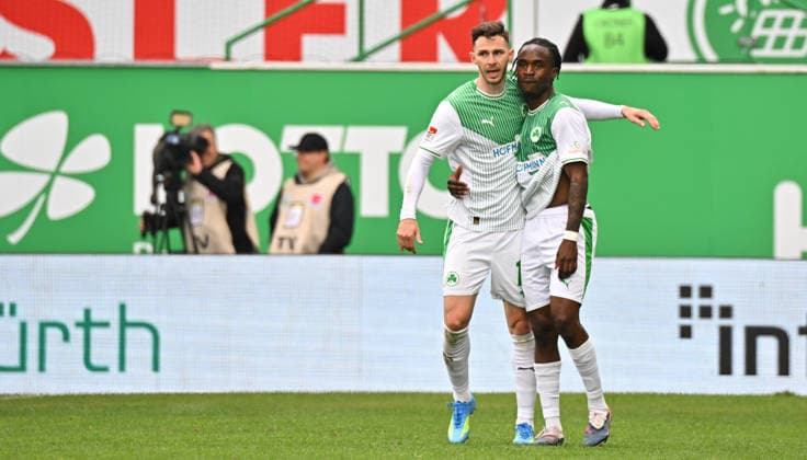 19 04 2026 Soccer Season 2025 2026 2 Soccer Bundesliga 30 Matchday SpVgg Greuther Fürth Kleeblatt SV Darmstadt 98 Lilien Sportfoto Zink MeZi xmexzix DFL regulations prohibit any use of photographs as image sequences and or quasi video only for editorial use Torjubel Jubel nach Treffer Torschuß zum 1 1 durch Noel Futkeu 9, SpVgg Greuther Fürth with Branimir Hrgota 10, SpVgg Greuther Fürth, left