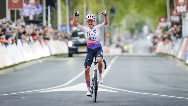 VALKENBURG - Paula Blasi (UAE Team ADQ) celebrates her victory at the finish of the 2026 Amstel Gold Race for women in Valkenburg. MARCEL VAN HOORN ANP xVIxANPxSportx xxANPxIVx 556200717 originalFilename: 556200717.jpg