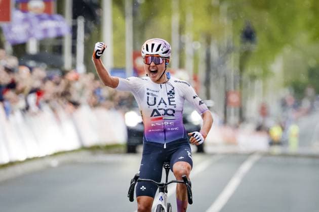 VALKENBURG - Paula Blasi (UAE Team ADQ) celebrates her victory at the finish of the 2026 Amstel Gold Race for women in Valkenburg. MARCEL VAN HOORN ANP xVIxANPxSportx xxANPxIVx 556200939 originalFilename: 556200939.jpg