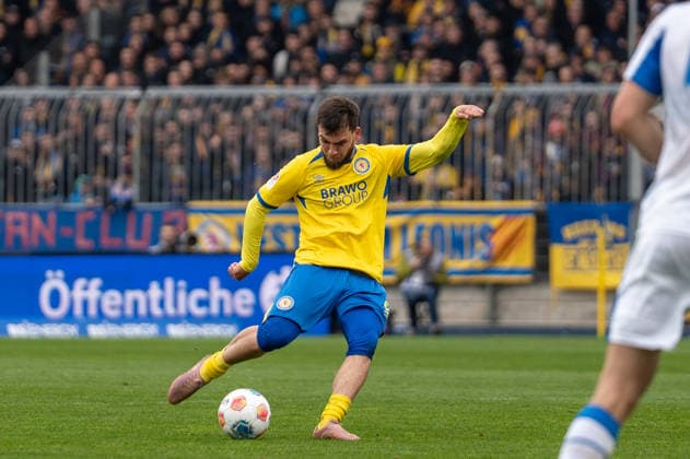 Germany Soccer, 2 Bundesliga, Matchday 30 2025 26, Eintracht Braunschweig Hertha BSC on 19 04 in Braunschweig, Eintracht Stadion Mehmet Aydin Eintracht Braunschweig 8 on the ball Copyright: xSvenxHeidmannx