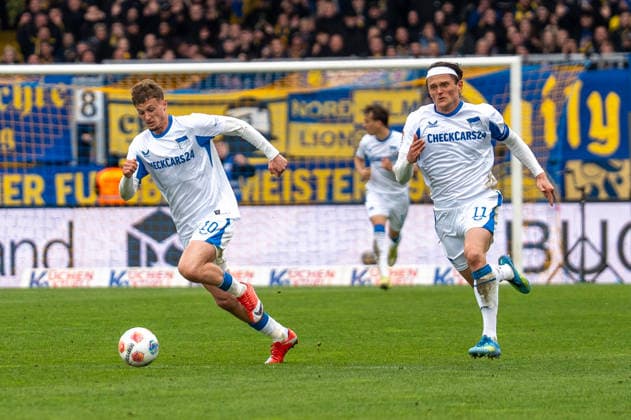 Germany Soccer, 2 Bundesliga, Matchday 30 2025 26, Eintracht Braunschweig Hertha BSC on 19 04 in Braunschweig, Eintracht Stadion Michael Cuisance Hertha BSC 10 Fabian Reese Hertha BSC 11 Copyright: xSvenxHeidmannx