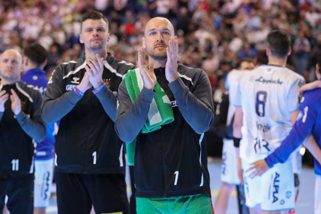 19 04 2026, xgox, Handball DHB Pokal match 3rd place SC Magdeburg TBV Lemgo Lippe emspor, v l Christian O Sullivan Magdeburg, 24 disappointed, looks disappointed, disappointed Koeln