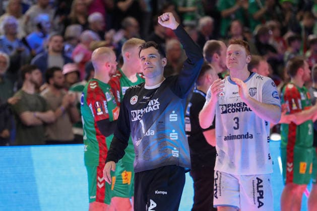 19 04 2026, xgox, Handball DHB Pokal match 3rd place SC Magdeburg TBV Lemgo Lippe emspor, f l Constantin Moestl Möstl, Lemgo, 1 Cheering about the victory, cheering after the end of the match Cologne