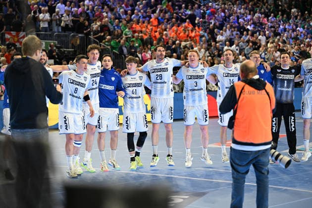 GER, Lanxess Arena Koeln, HBL, LIDL FINAL4, Men, match for 3rd place, TBV Lemgo Lippe vs SC Magdeburg 19 04 2026, Lanxess Arena , Koeln , GER, Lanxess Arena Koeln, HBL, LIDL FINAL4, Men, match for 3rd place, TBV Lemgo Lippe vs SC Magdeburg , in the picture after the end of the match the Lemgo team is happy about the victory and 3rd place nordphotoxGmbHx xMeuter nph00351