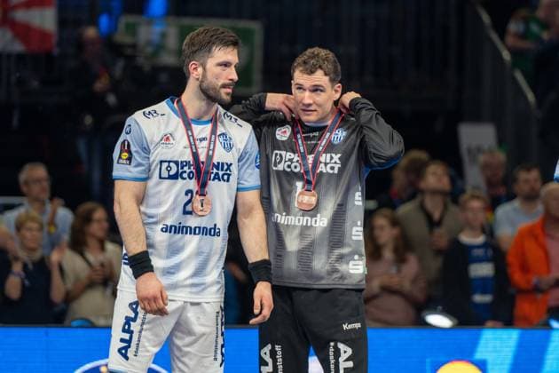 Tim Suton, Back TBV Lemgo Lippe 23 , Constantin Moestl, Goalkeeper TBV Lemgo Lippe 1 , TBV Lemgo Lippe SC Magdeburg, DHB Pokal Maenner, Herren, 6 Spieltag, Spiel um Platz 3, Daikin HBL, Lidl Final 4, 19 04 2026 Köln NRW Germany Copyright: xkolbert-press MartinxWdziecznyx