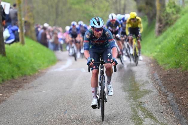 Amstel Gold Race 2026 Cycling Race VALKENBURG, THE NETHERLANDS - APRIL 19 : Reinderink Pepijn (NED) of Soudal Quick-Step attacking during the 60th edition of Amstel Gold Race an UCI World Tour 1.UWT one day cycling road race for Men Elite of 220 km with start in Maastricht and finish in Valkenburg on April 19, 2026 in Valkenburg, The Netherlands, 19 04 2026 ( Motordriver Kenny Verfaillie - Valkenburg The Netherlands  Copyright: xVincentxKalutx