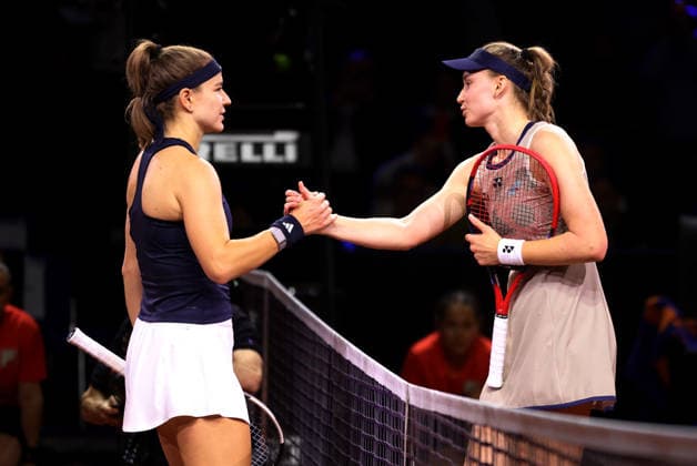 19 04 2026, Germany, Stuttgart, Porsche Tennis Grand Prix 2026, Final, v l Karolina Muchova CZE , winner Elena Rybakina KAZ