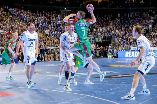 19 04 2026, xsscx, Handball, DHB Pokal Lidl Final4, Match for 3rd place, TBV Lemgo Lippe SC Magdeburg, Season 2025 2026 Men, Lanxess Arena, Cologne Felix Claar SC Magdeburg 07 throwing Photo xSandraxScherningxPressefotoKochx North Rhine-Westphalia Germany