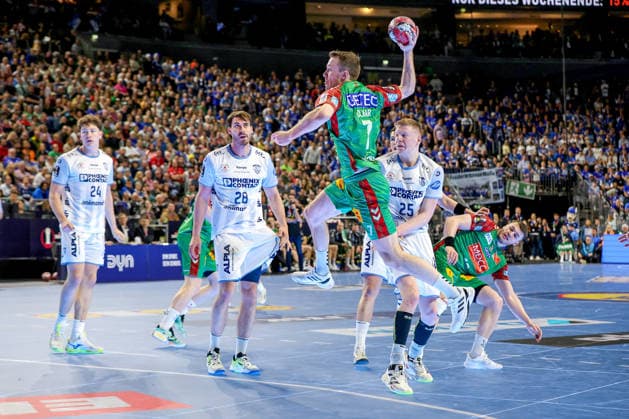 19 04 2026, xsscx, Handball, DHB Pokal Lidl Final4, Match for 3rd place, TBV Lemgo Lippe SC Magdeburg, Season 2025 2026 Men, Lanxess Arena, Cologne Felix Claar SC Magdeburg 07 throwing Photo xSandraxScherningxPressefotoKochx North Rhine-Westphalia Germany