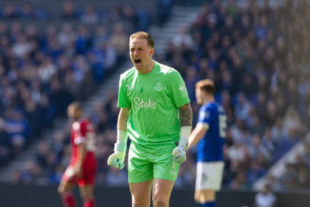 Football - FA Premier League - Everton FC v Liverpool FC LIVERPOOL, ENGLAND - Sunday, April 19, 2026: Everton s goalkeeper Jordan Pickford reacts during the FA Premier League match between Everton FC and Liverpool FC, the 248th Merseyside Derby, at Bramley-Moore Dock. (Photo by David Rawcliffe Propaganda) LIVERPOOL Bramley-Moore Dock MERSEYSIDE ENGLAND  Copyright: xDavidxRawcliffex P2026-04-19-Everton_Liverpool-63