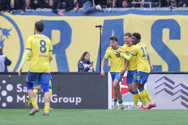 19 04 2025, xtgx, Fussball 2 Bundesliga, Eintracht Braunschweig Hertha BSC Berlin v l Max Marie Braunschweig, 15 Jubel, Torjubel, jubelt ueber das Tor, celebrate the goal, celebration DFL DFB REGULATIONS PROHIBIT ANY USE OF PHOTOGRAPHS as IMAGE SEQUENCES and or QUASI VIDEO Braunschweig