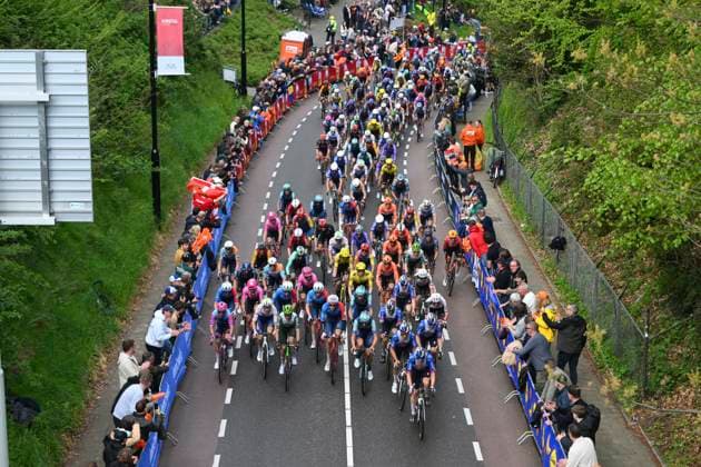 Amstel Gold Race 2026 Cycling Race VALKENBURG, THE NETHERLANDS - APRIL 19 : illustration picture peloton during the 60th edition of Amstel Gold Race an UCI World Tour 1.UWT one day cycling road race for Men Elite of 220 km with start in Maastricht and finish in Valkenburg on April 19, 2026 in Valkenburg, The Netherlands, 19 04 2026 ( Motordriver Kenny Verfaillie - Valkenburg The Netherlands  Copyright: xVincentxKalutx