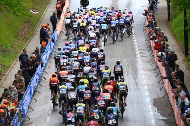 Amstel Gold Race 2026 Cycling Race VALKENBURG, THE NETHERLANDS - APRIL 19 : illustration picture peloton during the 60th edition of Amstel Gold Race an UCI World Tour 1.UWT one day cycling road race for Men Elite of 220 km with start in Maastricht and finish in Valkenburg on April 19, 2026 in Valkenburg, The Netherlands, 19 04 2026 ( Motordriver Kenny Verfaillie - Valkenburg The Netherlands  Copyright: xVincentxKalutx
