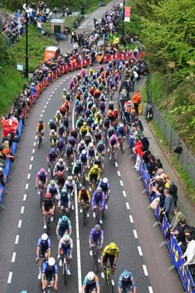 Amstel Gold Race 2026 Cycling Race VALKENBURG, THE NETHERLANDS - APRIL 19 : illustration picture peloton during the 60th edition of Amstel Gold Race an UCI World Tour 1.UWT one day cycling road race for Men Elite of 220 km with start in Maastricht and finish in Valkenburg on April 19, 2026 in Valkenburg, The Netherlands, 19 04 2026 ( Motordriver Kenny Verfaillie - Valkenburg The Netherlands  Copyright: xVincentxKalutx