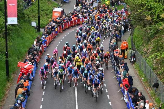 Amstel Gold Race 2026 Cycling Race VALKENBURG, THE NETHERLANDS - APRIL 19 : illustration picture peloton during the 60th edition of Amstel Gold Race an UCI World Tour 1.UWT one day cycling road race for Men Elite of 220 km with start in Maastricht and finish in Valkenburg on April 19, 2026 in Valkenburg, The Netherlands, 19 04 2026 ( Motordriver Kenny Verfaillie - Valkenburg The Netherlands  Copyright: xVincentxKalutx