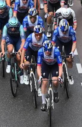 Amstel Gold Race 2026 Cycling Race VALKENBURG, THE NETHERLANDS - APRIL 19 : Evenepoel Remco (BEL) of Red Bull - BORA - Hansgrohe during the 60th edition of Amstel Gold Race an UCI World Tour 1.UWT one day cycling road race for Men Elite of 220 km with start in Maastricht and finish in Valkenburg on April 19, 2026 in Valkenburg, The Netherlands, 19 04 2026 ( Motordriver Kenny Verfaillie - Valkenburg The Netherlands  Copyright: xVincentxKalutx