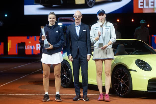 Karolina Muchova CZE left in the picture with trophy, in the middle Dr Michael Leiters CEO Porsche AG , winner Elena Rybakina KAZ right in the picture with winner trophy in front of Porsche 911, GER, Elena Rybakina vs Karolina Muchova, Tennis, ATP Tournament, WTA 500, Porsche Tennis Grand Prix, Final, 19 04 2026, GER, Elena Rybakina vs Karolina Muchova, Tennis, ATP Tournament, WTA 500, Porsche Tennis Grand Prix, Final, 19 04 2026, Stuttgart Copyright: xEibner-Pressefoto EdwardxCheungx EP_ECG