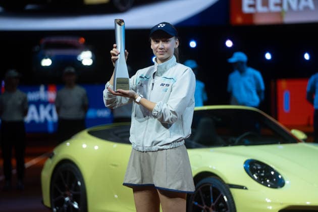 Winner Elena Rybakina KAZ pictured with winners trophy in front of Porsche 911, joy, jubilation, emotion, GER, Elena Rybakina vs Karolina Muchova, Tennis, ATP Tournament, WTA 500, Porsche Tennis Grand Prix, Final, 19 04 2026, GER, Elena Rybakina vs Karolina Muchova, Tennis, ATP Tournament, WTA 500, Porsche Tennis Grand Prix, Final, 19 04 2026, Stuttgart Copyright: xEibner-Pressefoto EdwardxCheungx EP_ECG