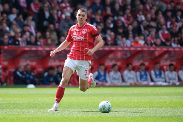 NOTTINGHAM, ENGLAND, APRIL 19: Nikola Milenkovic of Nottingham Forest on the ball during the Premier league football match between Nottingham Forest and Burnley at the City Ground on April 19, 2026 in Nottingham, England. Copyright: xPaulxBonserx xSportsxPressxPhotox Sportspressphoto_SPR132840