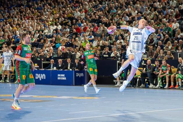 Leve Carstensen, Aussen TBV Lemgo Lippe 21 , TBV Lemgo Lippe SC Magdeburg, DHB Pokal Maenner, Herren, 6 Spieltag, Spiel um Platz 3, Daikin HBL, Lidl Final 4, 19 04 2026 Köln NRW Germany Copyright: xkolbert-press MartinxWdziecznyx
