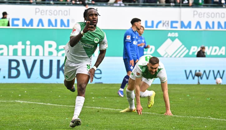 19 04 2026 Soccer Season 2025 2026 2 Soccer Bundesliga 30 Matchday SpVgg Greuther Fürth Kleeblatt SV Darmstadt 98 Lilien Sportfoto Zink MeZi xmexzix DFL regulations prohibit any use of photographs as image sequences and or quasi video only for editorial use Torjubel Jubel Freude nach Treffer Tor Torschuß zum 2 2 durch Noel Futkeu 9, SpVgg Greuther Fürth