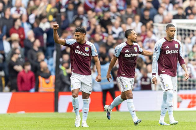 Aston Villa v Sunderland, Premier League GOAL scores 2-1 Aston Villa forward Ollie Watkins (11) scores and celebrates during the Premier League match between Aston Villa and Sunderland at Villa Park, Birmingham, UK on 19 April 2026. Birmingham Villa Park West Midlands UK Editorial use only DataCo restrictions apply See www.football-dataco.com , Copyright: xManjitxNarotrax PSI-24107-0022