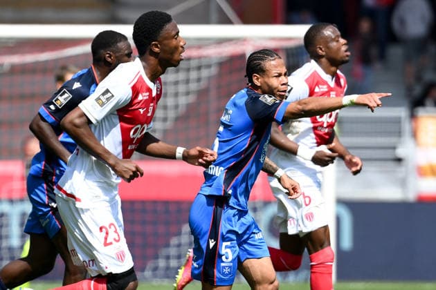 AS Monaco FC v AJ Auxerre - Ligue 1 McDonald s 2025 2026 05 Kevin DANOIS (aja) during the Ligue 1 McDonald s match between AS Monaco FC and AJ Auxerre at Stade Louis II on April 19, 2026 in Monaco, Monaco. Monaco Monaco  Copyright: xFEPx 776348355