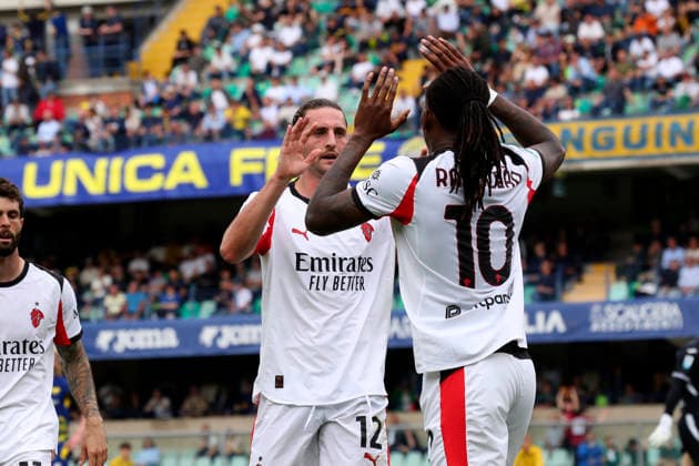 AC Milan s Adrien Rabiot celebration goal 10-1 the Serie A soccer match between Hellas Verona and A.C. Milan at the Bentegodi Stadium in Verona, north west Italy - Sunday , April 19 , 2026. - Soccer .  Copyright: xPaolaxGarbuio Lapressex