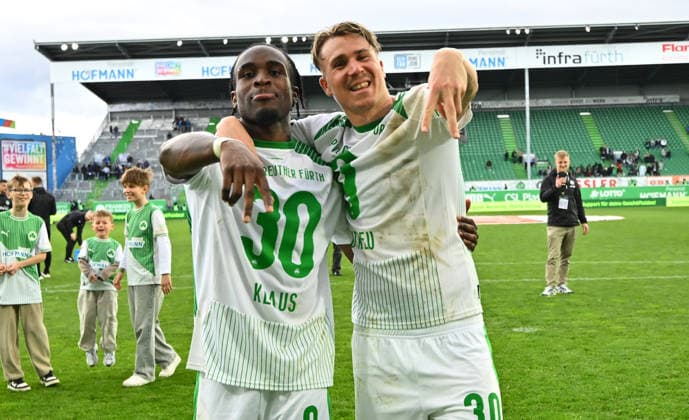 19 04 2026 Soccer Season 2025 2026 2 Soccer Bundesliga 30 Matchday SpVgg Greuther Fürth Kleeblatt SV Darmstadt 98 Lilien Sportfoto Zink xwoxzix DFL regulations prohibit any use of photographs as image sequences and or quasi video only for editorial use Noel Futkeu 9, SpVgg Greuther Fürth Felix Klaus 30, SpVgg Greuther Fürth Jubel Freude nach Spielende