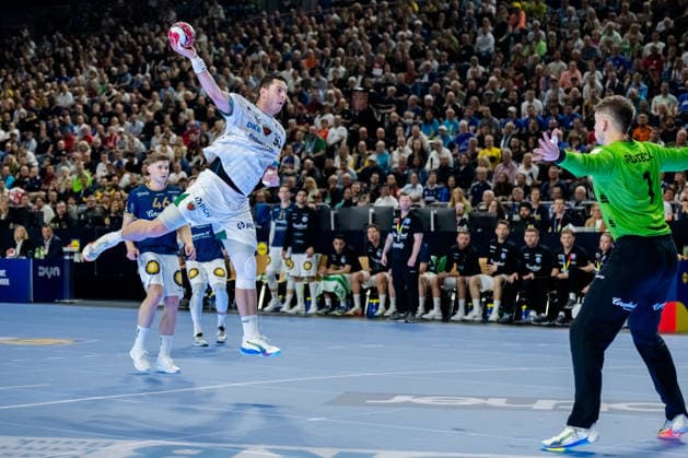 Cologne, 19 04 2026, Handball, Men, Lidl Final4, DHB Pokal, Final, Füchse Berlin Bergischer HC Mijajlo Marsenic Füchse Berlin, 93 on goal throw Cologne Lanxess Arena NRW Germany