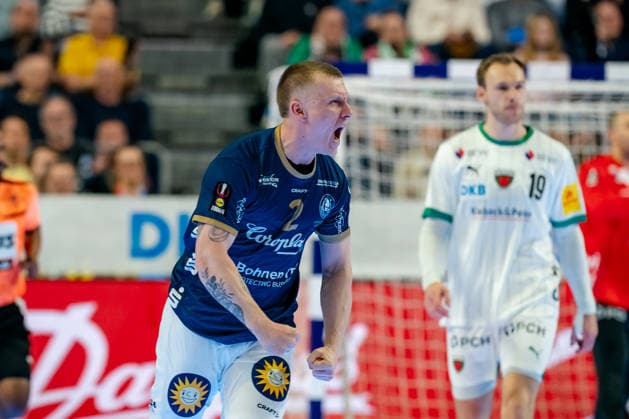 Cologne, 19 04 2026, Handball, Men, Lidl Final4, DHB Pokal, Final, Füchse Berlin Bergischer HC Noah Beyer Bergischer HC, 2 cheers after a goal Cologne Lanxess Arena NRW Germany