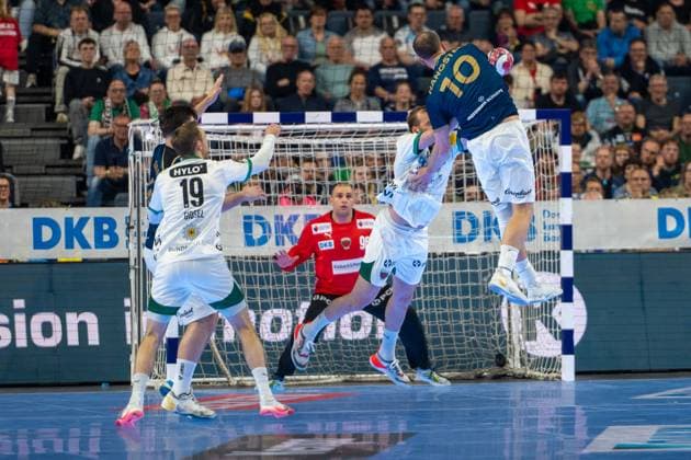 Mathias Gidsel, Back, Fuechse Berlin 19 , Fynn Hangstein, Back Bergischer Handball Club 06 10 , Bergischer HC Fuechse Berlin, DHB Pokal Maenner, Herren, 6 Spieltag, Finale, Daikin HBL, Lidl Final 4, 19 04 2026 Köln NRW Germany Copyright: xkolbert-press MartinxWdziecznyx