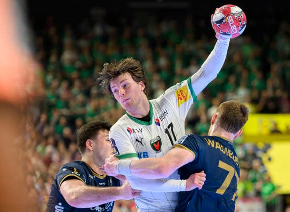 l r Aron SEESING BHC , Nils LICHTLEIN B , Johannes Wasielewski BHC duel, action final Füchse Berlin B Bergischer HC BHC , on 19 04 2026 Handball DHB Pokal Final4 2026, from 18 04 19 04 2026 in Cologne Germany Â